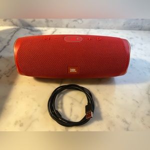 JBL Charge 4 -  Red Waterproof Portable Bluetooth Speaker | + USB Type C Cable